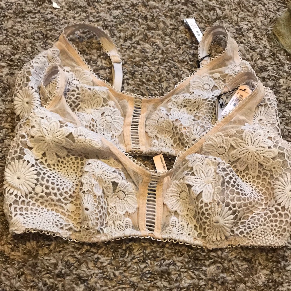 VS Bra BNWT